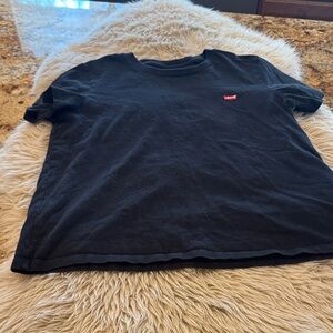 Women’s Levi t-shirt. Size medium black color. Like new!